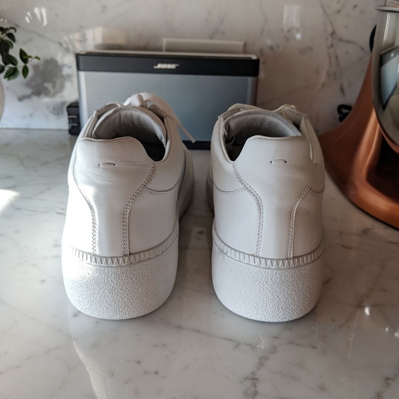 Maison Margiela Men's White Learher Sneaker - Picture 5 of 7